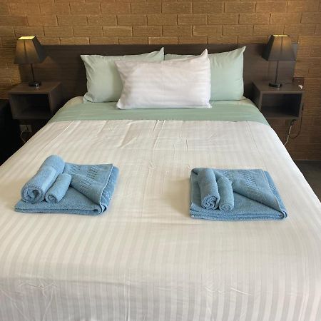 Camellia Motel Narrandera Eksteriør bilde