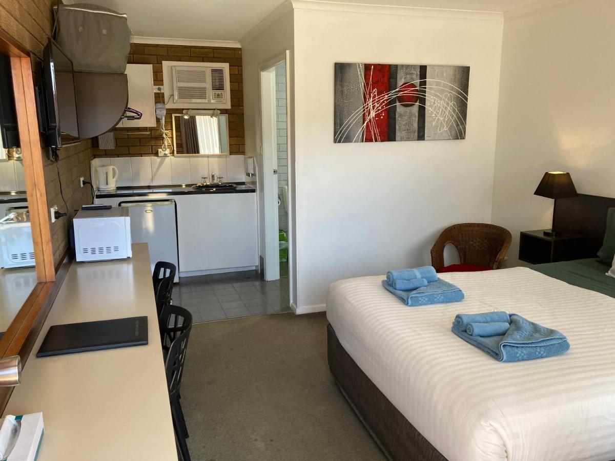 Camellia Motel Narrandera Eksteriør bilde