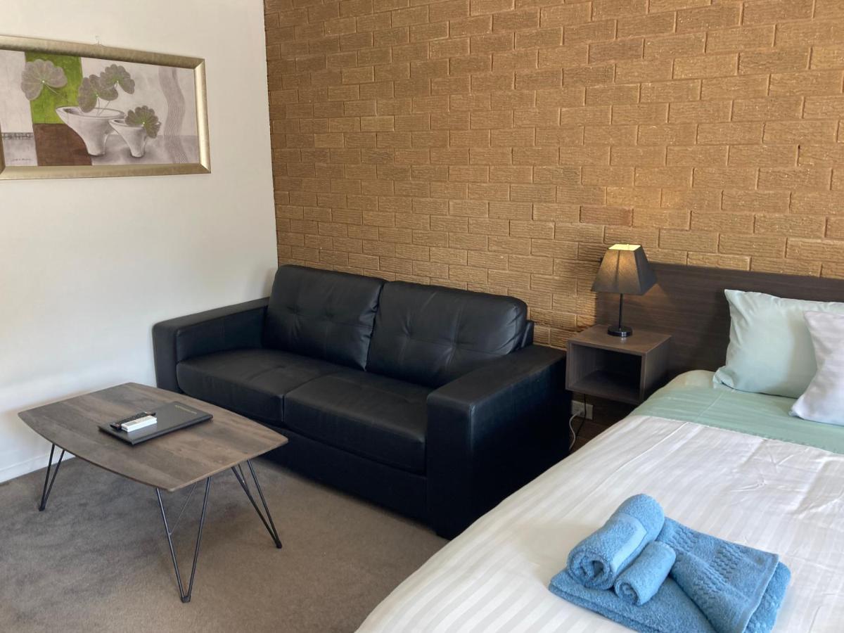Camellia Motel Narrandera Eksteriør bilde